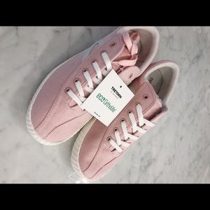 BRAND NEW. Tretorn women’s byline plus sneaker